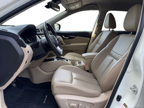 Used 2017 Nissan Rogue SL image 10