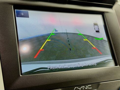 Used 2019 Ford Fusion SE FWD image 23