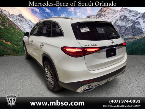Used 2025 Mercedes-Benz GLC 300 image 20