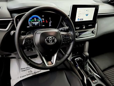 Used 2025 Toyota Corolla Cross AWD Hybrid w/ Convenience Package image 24