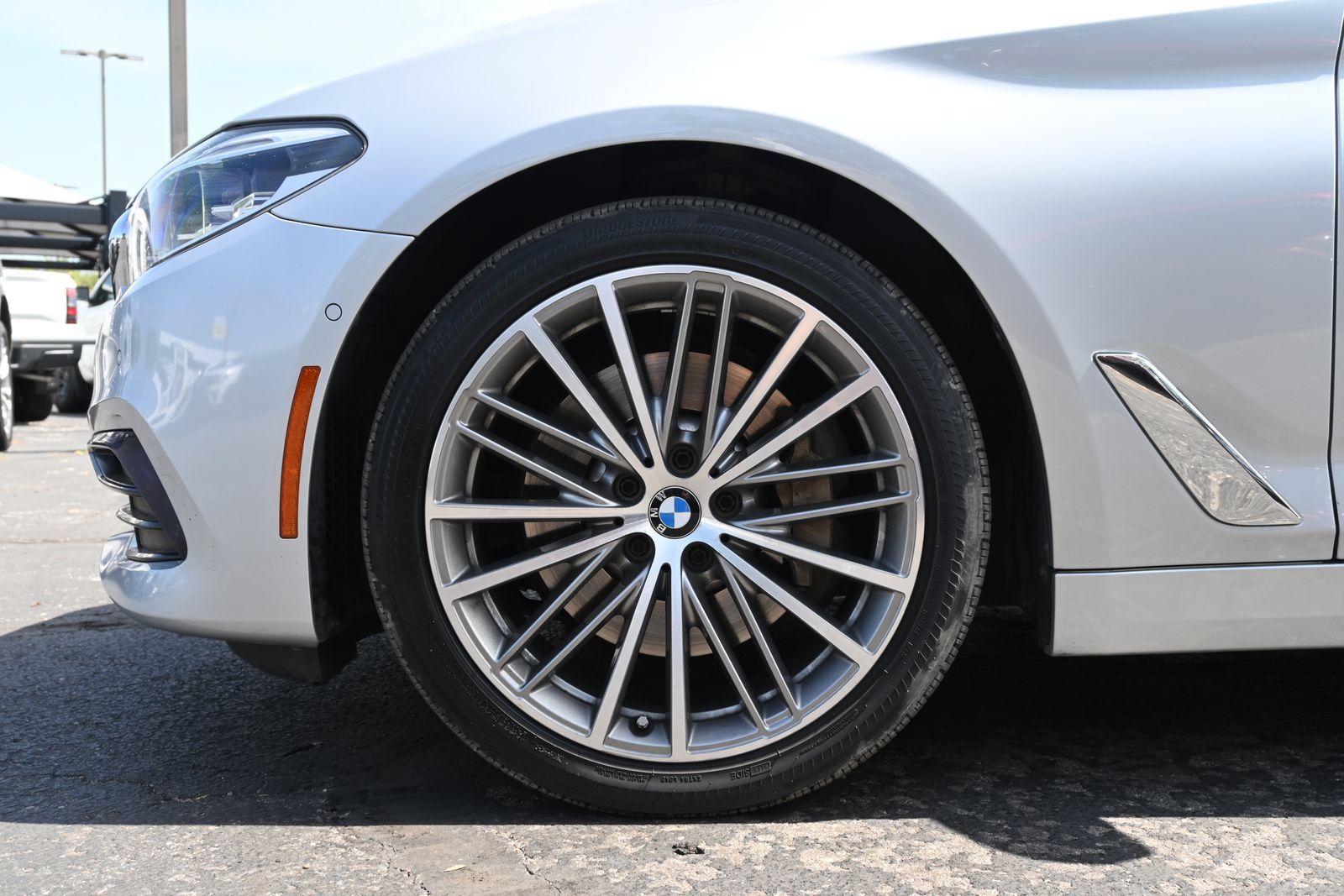 Used 2017 BMW 540i RWD image 28