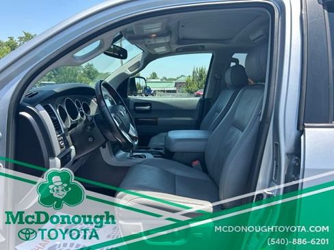 Used 2016 Toyota Sequoia Platinum AWD/4WD image 18