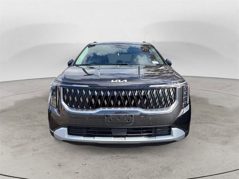 Used 2025 Kia Carnival EX image 5