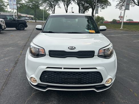 Used 2016 Kia Soul + w/ Soulful Package FWD image 2