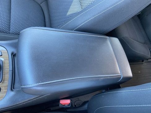 Used 2022 GMC Acadia SLE w/ Driver Convenience Package image 42