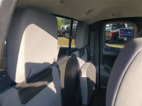 Used 2019 Toyota Tacoma SR5 image 30
