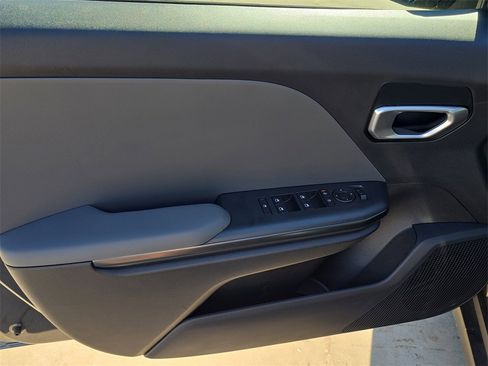 New 2025 Kia K4 LXS image 19