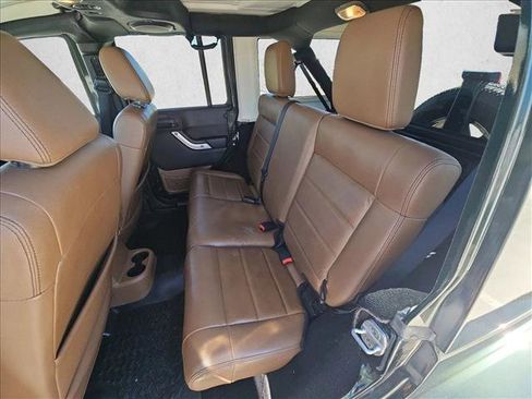 Used 2011 Jeep Wrangler Unlimited Sahara w/ Connectivity Group image 18