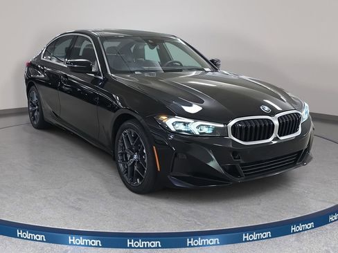 Used 2025 BMW 330i Sedan w/ M Sport Package image 4