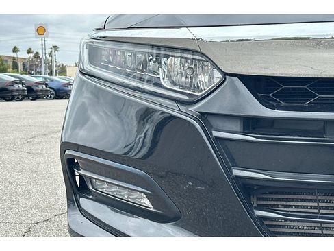Used 2018 Honda Accord EX-L image 8