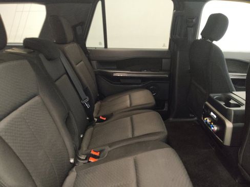 Used 2020 Ford Expedition XLT AWD/4WD image 19