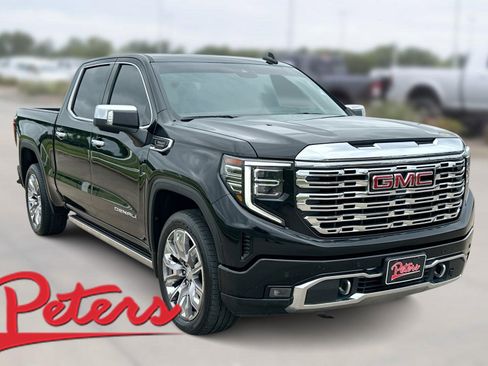 Used 2023 GMC Sierra 1500 Denali w/ Denali Reserve Package AWD/4WD image 1