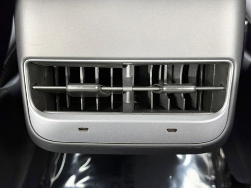 Used 2023 Tesla Model 3 Standard Range image 23