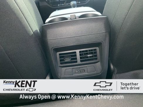 Used 2024 GMC Canyon Elevation w/ Convenience Package image 15