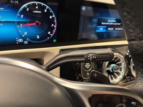 Used 2022 Mercedes-Benz A 220 4MATIC image 33