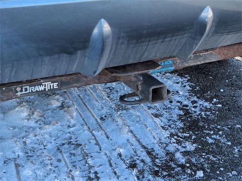 Used 2007 Pontiac Vibe w/ Sun And Sound Package image 28