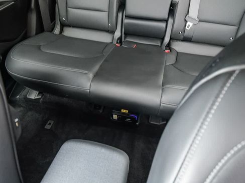 Used 2023 Kia EV6 Wind w/ Wind Technology Package AWD/4WD image 22
