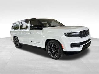 Used 2025 Jeep Grand Wagoneer L Series III w/ Rear Seat Video Group 1 AWD/4WD video 2