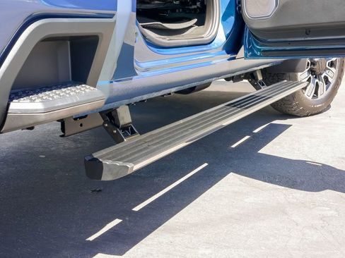 New 2025 GMC Sierra 2500 Denali w/ Denali Reserve Package image 15