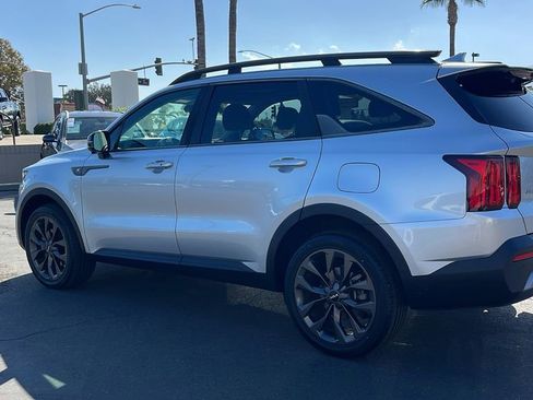 Used 2022 Kia Sorento SX Prestige image 11