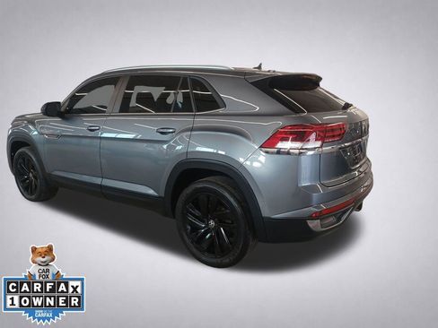 Used 2022 Volkswagen Atlas Cross Sport SE w/ Black Wheel Package image 6