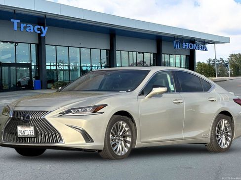 Used 2021 Lexus ES 300h w/ Accessory Package 2 image 13