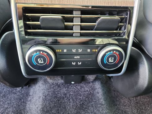 New 2025 Land Rover Range Rover SE image 26