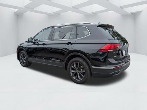 Used 2023 Volkswagen Tiguan SE FWD image 7