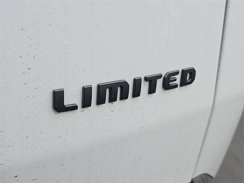 New 2026 Jeep Cherokee Limited image 34