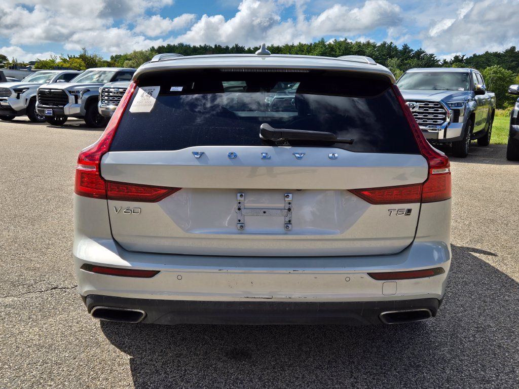 Used 2020 Volvo V60 T5 Cross Country w/ Protection Package Premier AWD/4WD image 4
