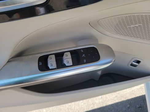 Used 2026 Mercedes-Benz C 300 Sedan image 15