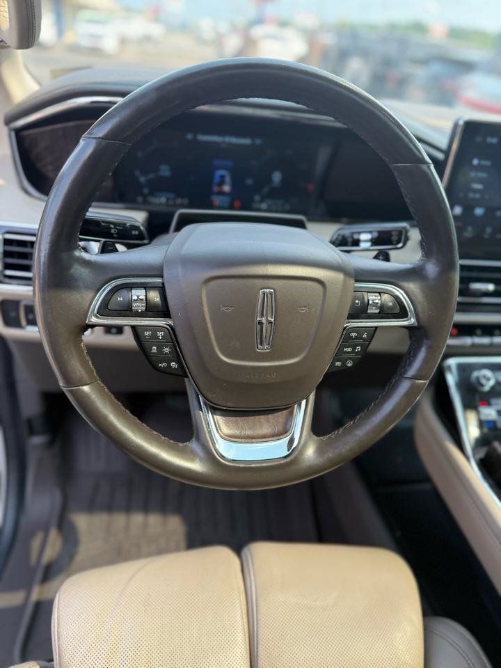 Used 2022 Lincoln Navigator Reserve AWD/4WD image 8