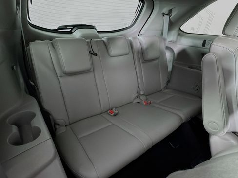 Used 2017 Toyota Highlander XLE image 28