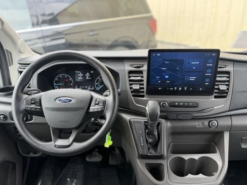 Used 2022 Ford Transit 350 XLT image 21