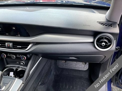 Used 2018 Alfa Romeo Stelvio Sport w/ Quick Order Package 22J Sport AWD/4WD image 15