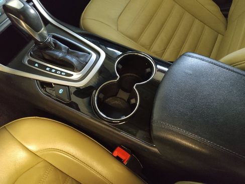 Used 2016 Ford Edge SEL w/ Equipment Group 201A image 26