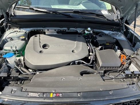 New 2026 Volvo XC40 B5 Plus w/ Protection Package Premier image 21