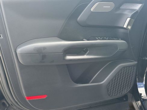 Used 2027 Kia Telluride LX FWD image 24