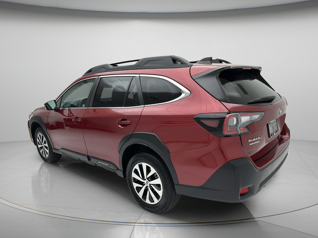 Used 2024 Subaru Outback Premium AWD/4WD image 8