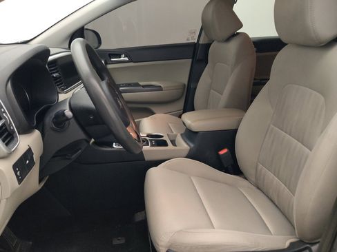 Used 2021 Kia Sportage LX FWD image 17