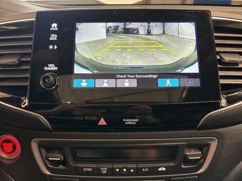 Certified 2023 Honda Passport TrailSport image 36