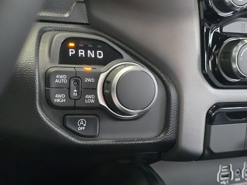 Used 2025 RAM 1500 Big Horn AWD/4WD image 22