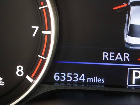 Used 2024 Nissan Altima 2.5 SV FWD image 16