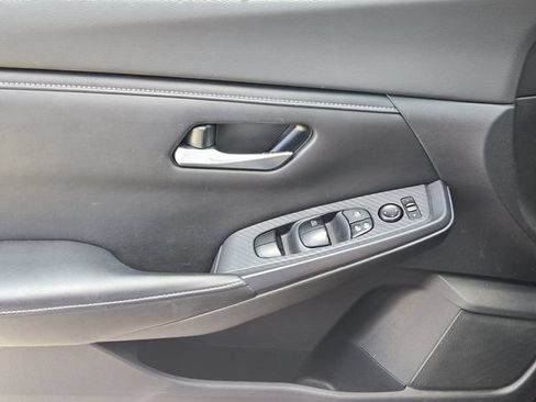 Used 2020 Nissan Sentra SV w/ Trunk Package FWD image 28