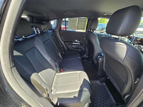 Used 2023 Mercedes-Benz GLA 250 4MATIC image 12