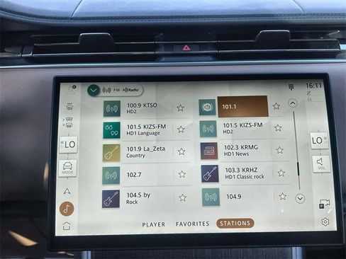 New 2026 Land Rover Range Rover SE image 24