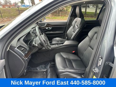 Used 2019 Volvo XC90 T6 Momentum w/ Advanced Package image 11