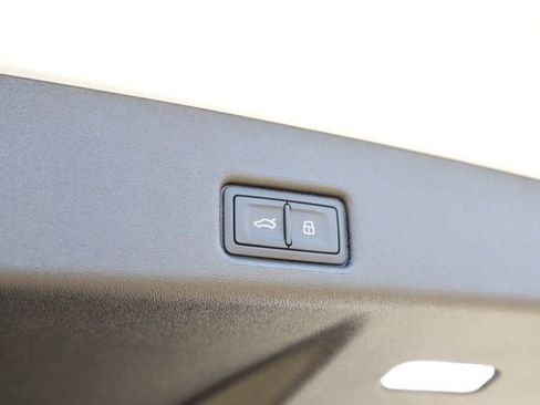 New 2025 Audi Q5 Premium Plus image 8