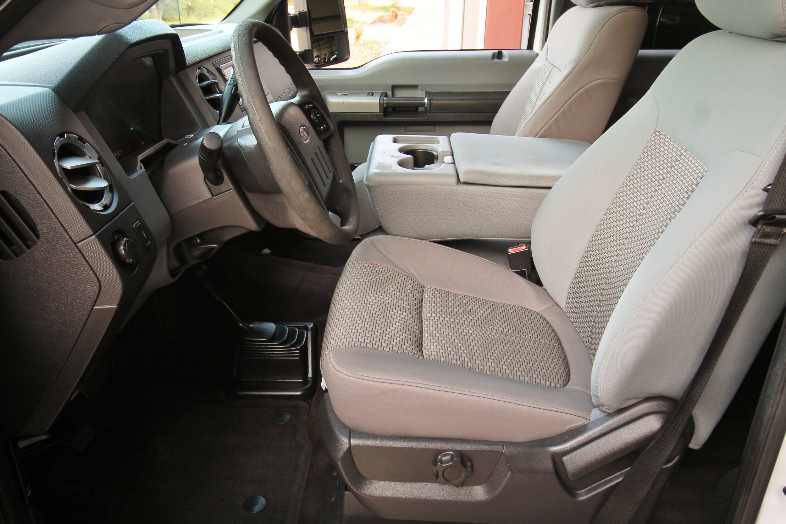 Used 2015 Ford F250 XLT AWD/4WD image 23