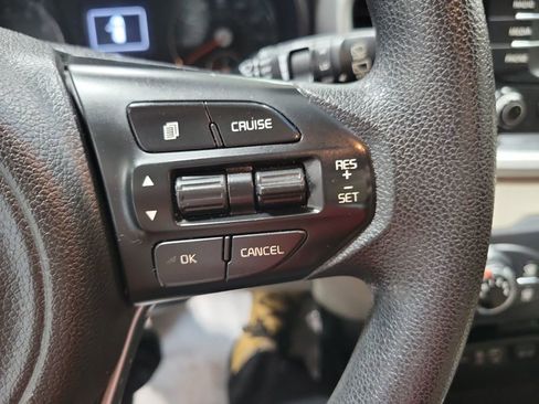 Used 2016 Kia Sorento LX image 32